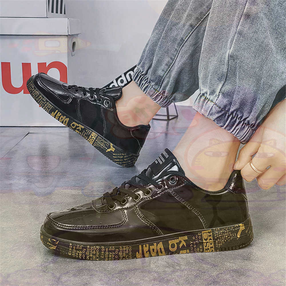Round Foot Size 45 Sneakers Wh - огляд і ціна Men'S Formal Wear Stores